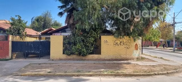 Venta de Hermosa casa en Maipú, a pasos del metro