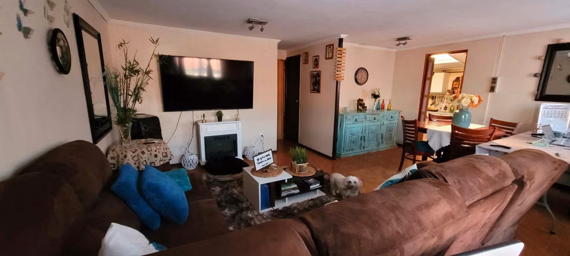 Venta de Hermosa Casa en Villa Los Héroes Maipú