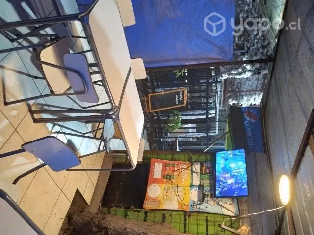 Kiosko vendo muy bien ubicado