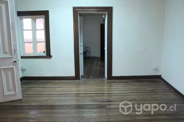 Amplia Casa con excelente ubicación