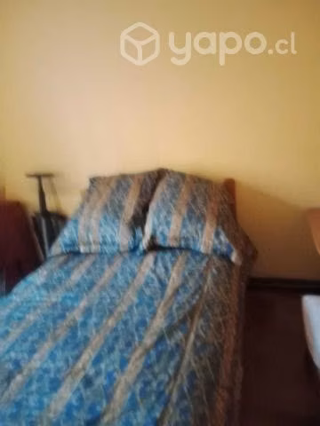 Arriendo dormitorio o pieza a pasos del metro