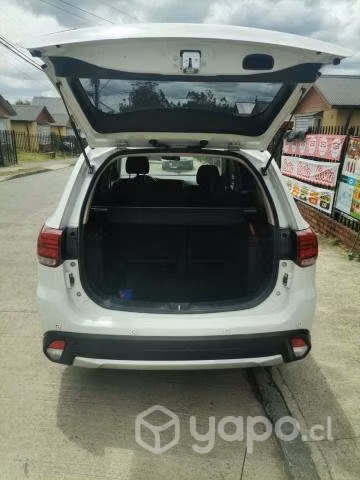 Mitsubishi outlander 2018