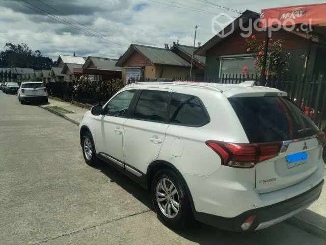 Mitsubishi outlander 2018
