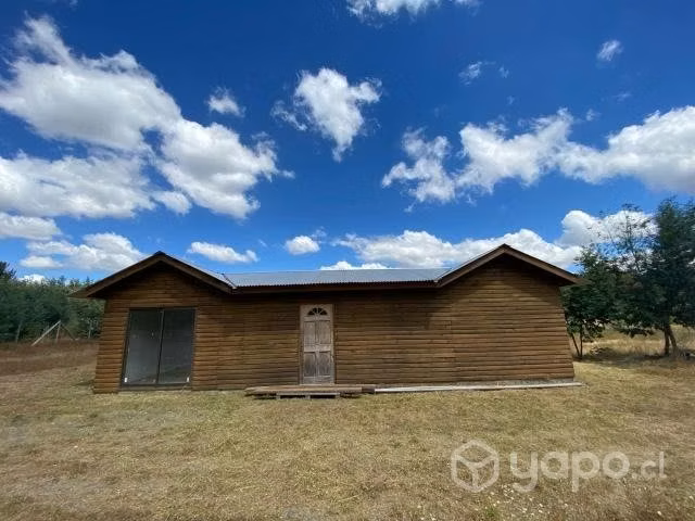 Vendo terreno con casa