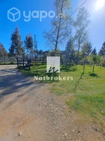 Parcela con 2 cabañas, comuna Los Lagos / Los Ríos