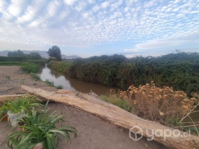 Parcela 6.700 m2 con dos casas