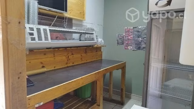 Se vende Sushi con derecho a llaves