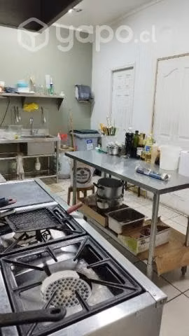 Se vende Sushi con derecho a llaves