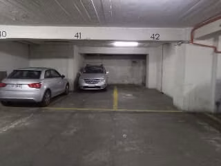 VENTA de Bodegas y Estacionamientos - Imagen 6