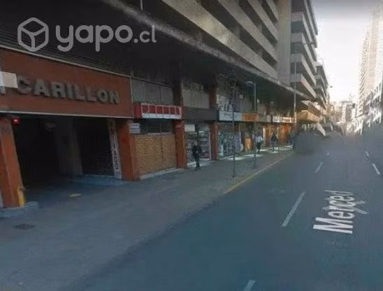 Estacionamiento en edificio centro de Santiago