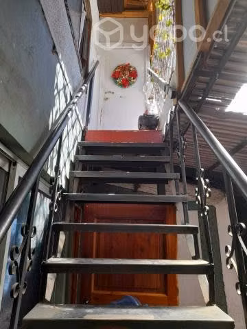 Casa 2 pisos para negocio inmobiliario
