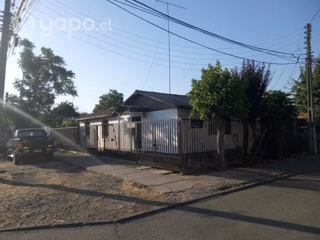 Linda casa en Manso de Velasco / Kennedy