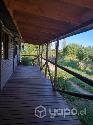 Parcela con casa y piscina