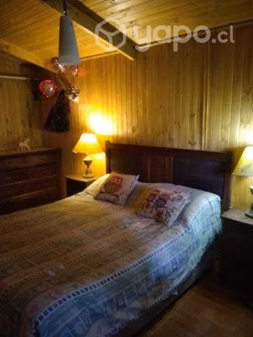 Parcela con casa y piscina