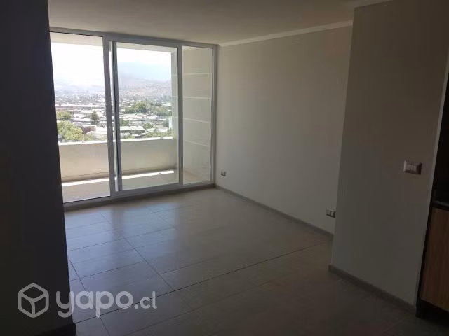 Departamento casi nuevo, metro Cementerio, Recolet