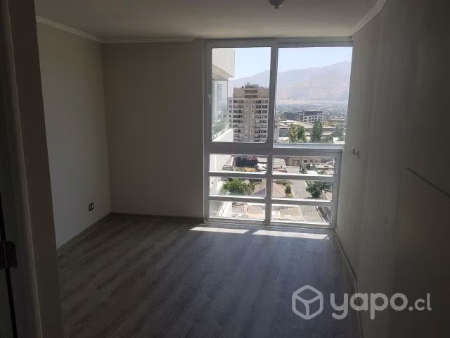 Departamento casi nuevo, metro Cementerio, Recolet