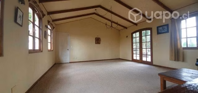 Segundo piso, dos habitaciones, un baño y terraza