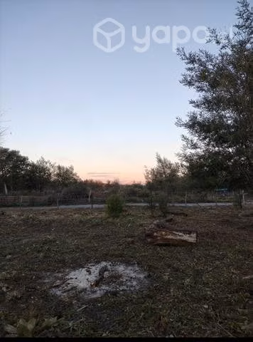 Sitio 5.000 m2 con río