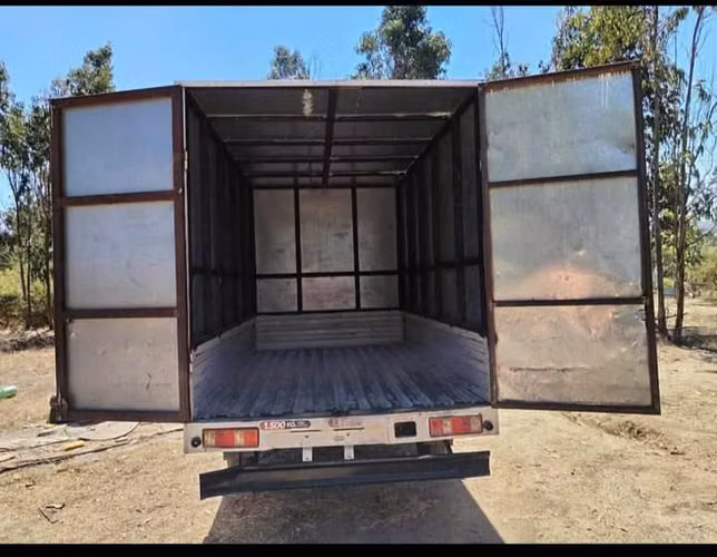 Furgón KYC T3 1.5. 2021. 52.000KM