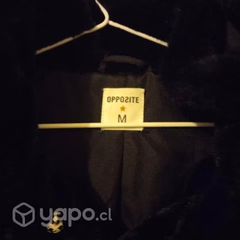 Chaqueta sin mangas piel sintética negra