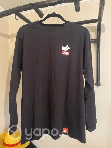 Polera Manga Larga Negra