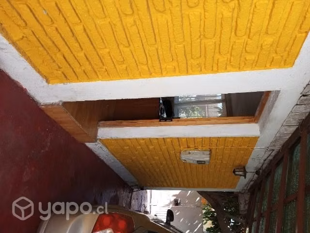 Casa esquina con amplio terreno - Imagen 6