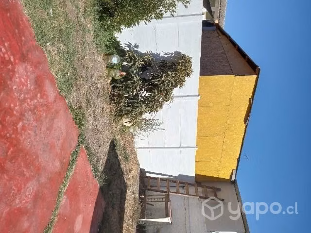Casa esquina con amplio terreno