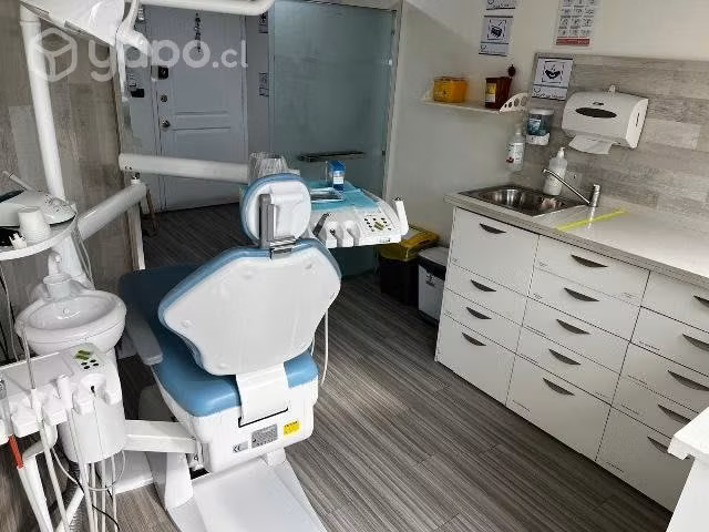Se vende consulta dental instalada