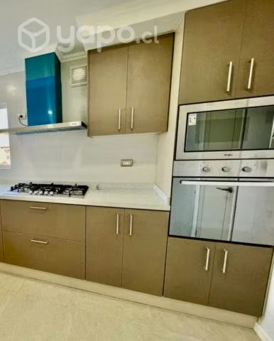 Casa con 4 dormitorios a paso del Hospital Clínico