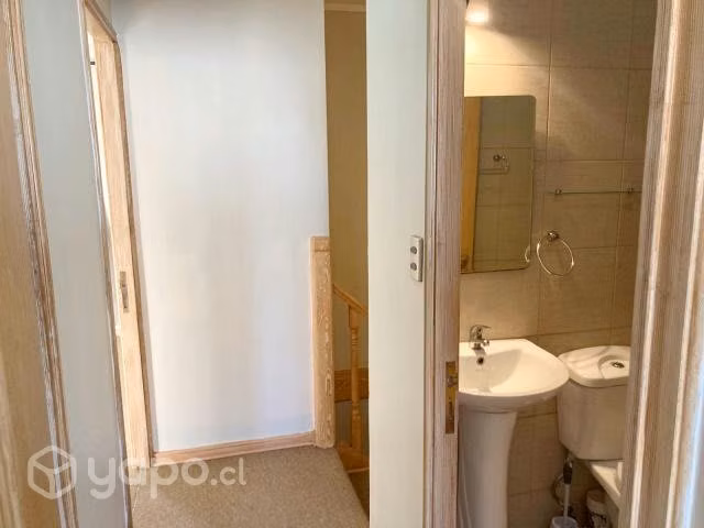 Amplia Casa En Condominio Con Excelente Ubicación - Imagen 9