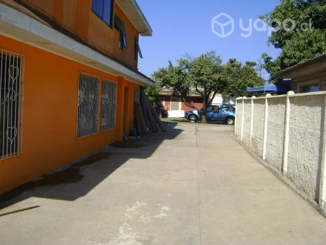 Casa de 280 mts2, con terreno de 870 mts C-2316
