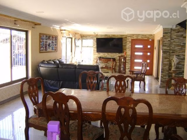 Casa de 280 mts2, con terreno de 870 mts C-2316