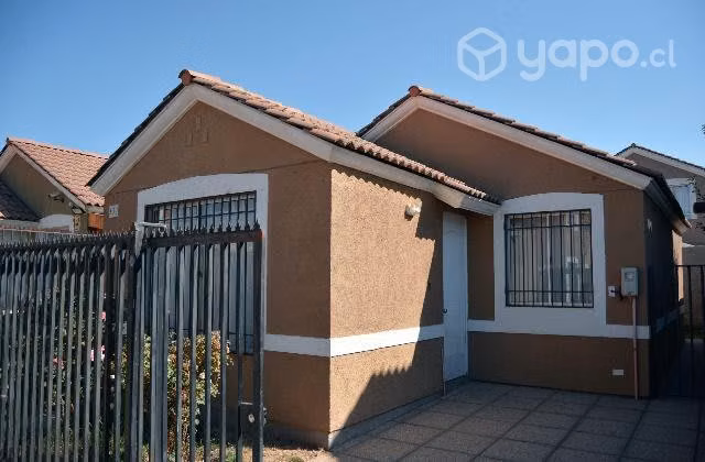 Se vende casa en los Ciruelos de Buin etapa 3