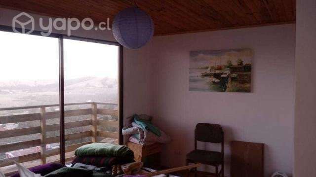 Hostal con camas, closet y mobiliario cocina - Imagen 5