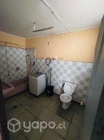 Se vende casa grande y central - Imagen 5