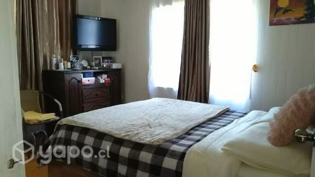 Sitio con casa (conversable)