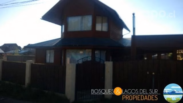 Pucón, casa de 220 mt en terreno de 498 mt