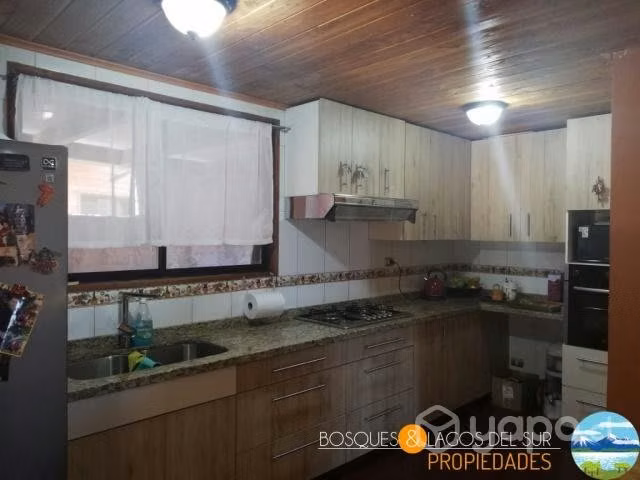 Pucón, casa de 220 mt en terreno de 498 mt