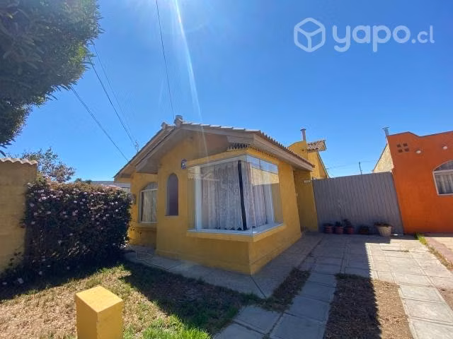 Casa en Brisa Mar, barrio privado