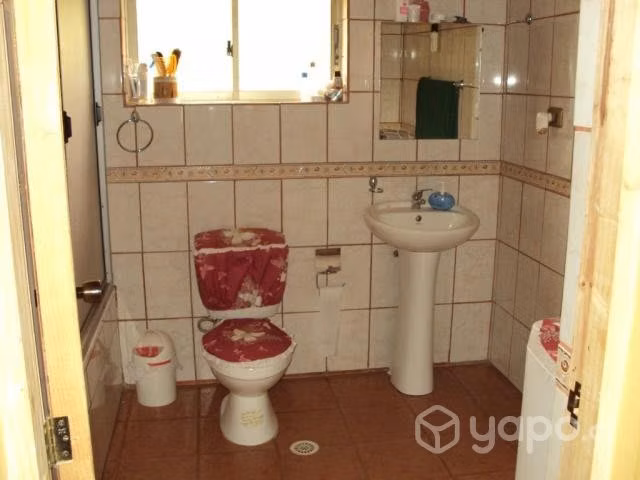 Arriendo casa colonial en 5.500 mtrs Vara Guesa