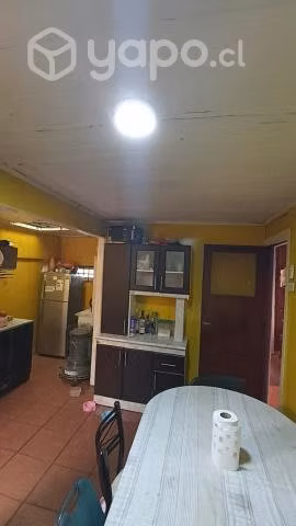 Casa esquina con amplio terreno