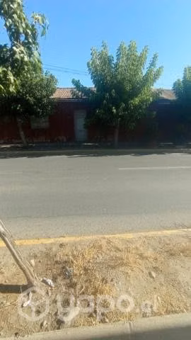 Se vende terreno con casa colonial