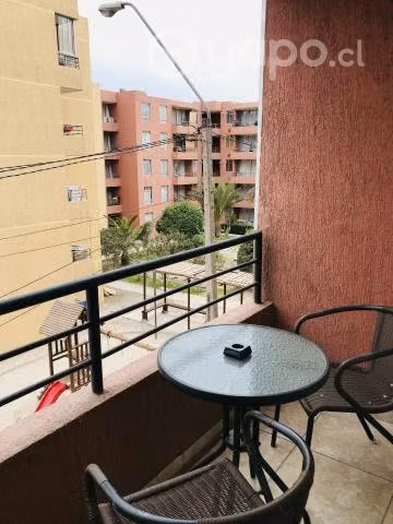 Comodo departamento en 2do piso