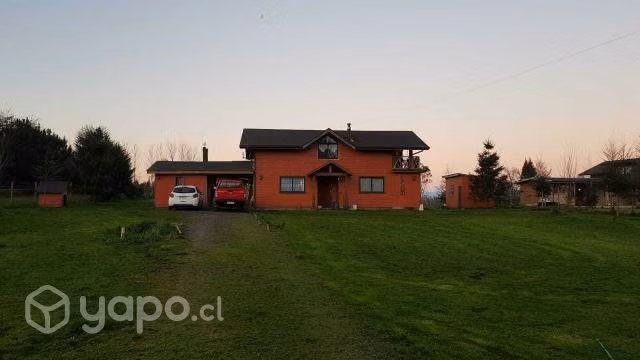 Casa 2 pisos en Parcela Las Quemas
