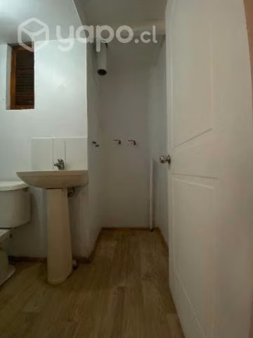 Arriendo departamento interior