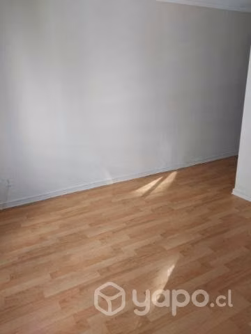 Dpto estudio, zenteno, lado metro Moneda