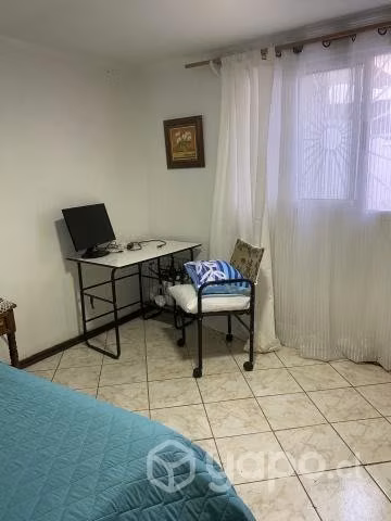 Se arrienda pieza