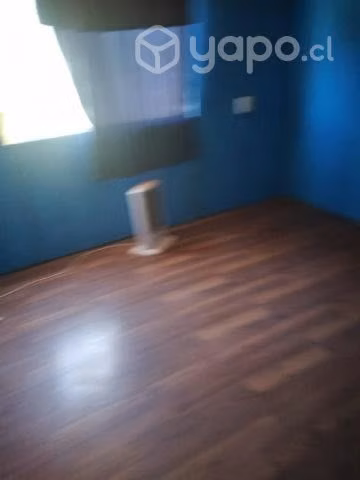 Por encargo vendo amplia casa