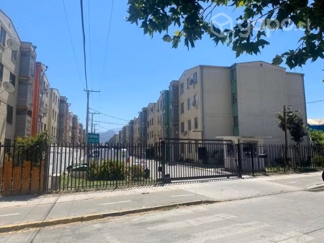 Se vende dpto. Condominio Los Paltos, Calera