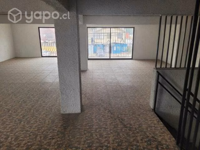 Se vende local comercial nuevo